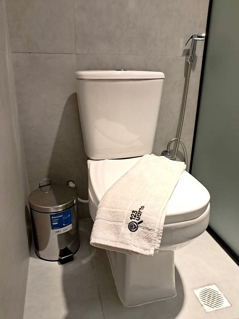 Studio Premium com Varanda | BESSA #XR220