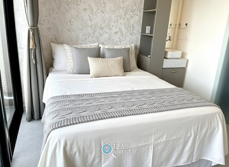 Flat Vista Mar com Varanda | 123Quarto