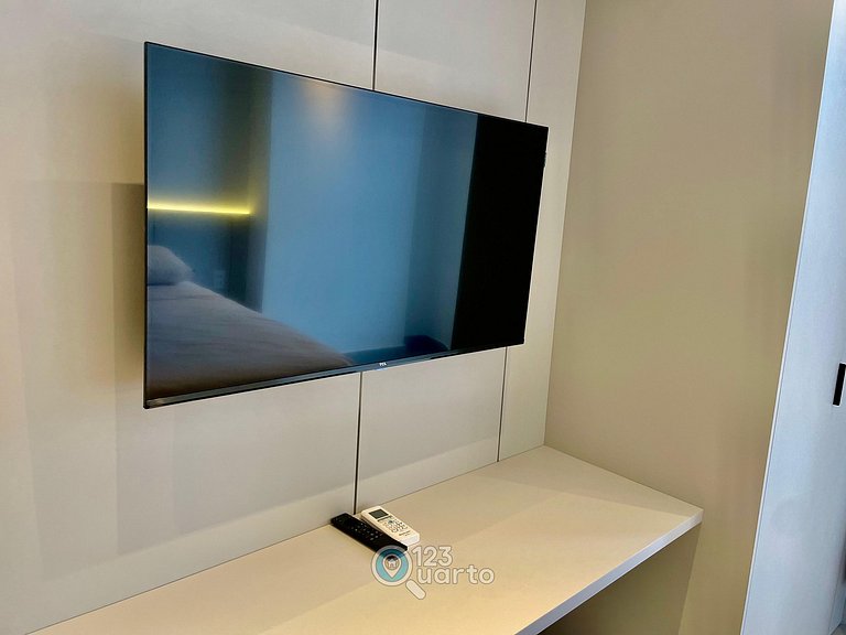 Apto Studio Urban Seaside View | #SOL1604