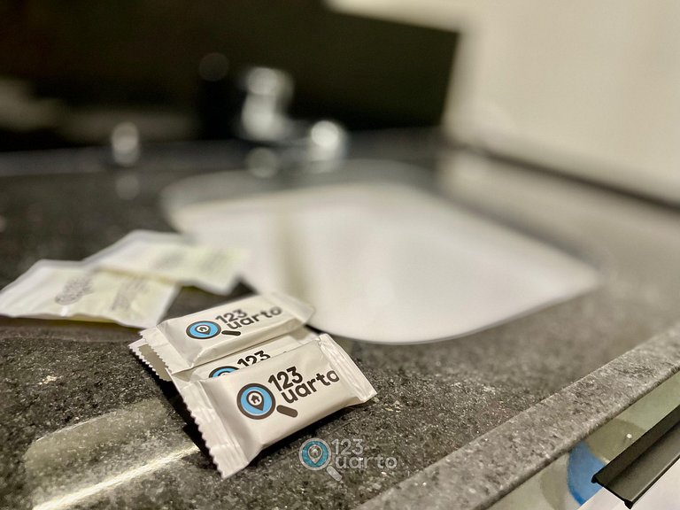 Apto Studio Urban Seaside View | #SOL1604