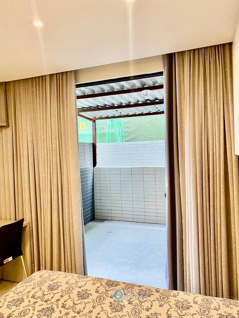 Apto com Varanda Em Intermares | 123Quarto