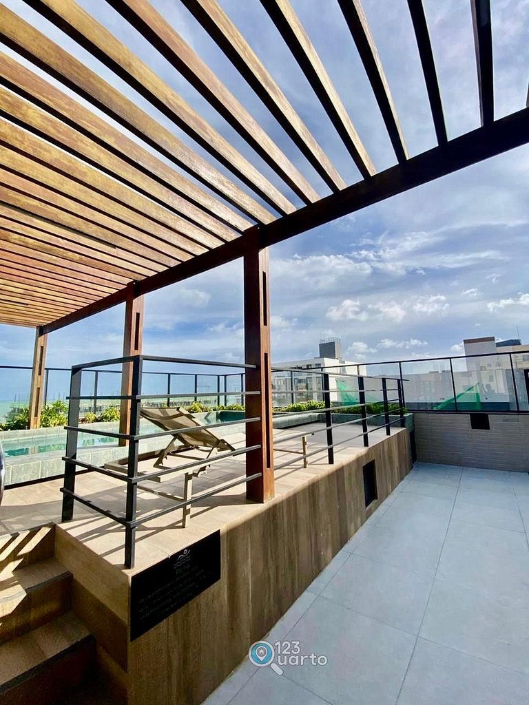 Apto com Varanda Em Intermares | 123Quarto