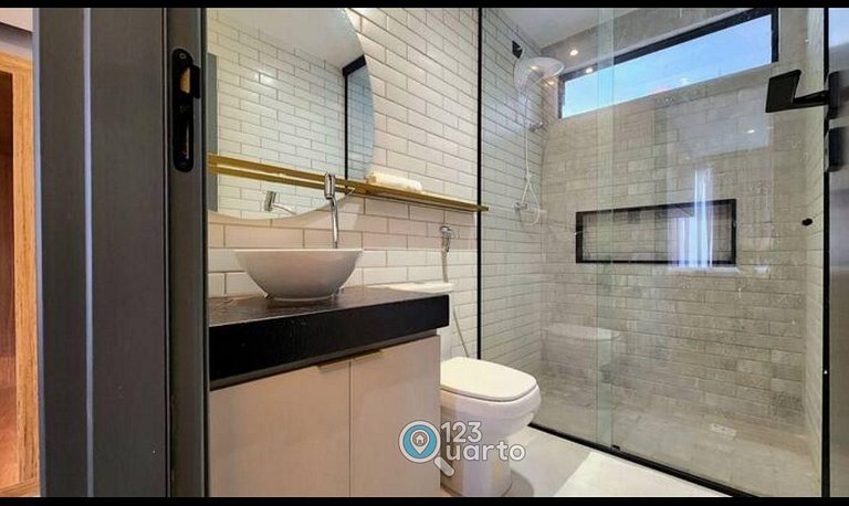 Apto com Varanda Em Intermares | 123Quarto