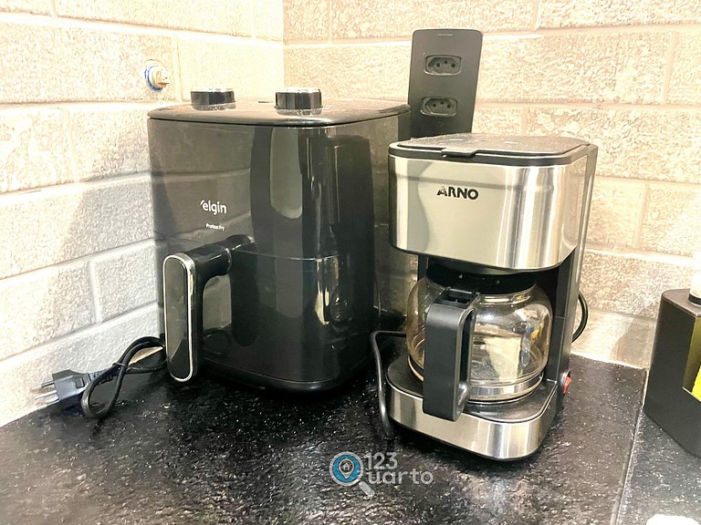 Apto com Varanda Em Intermares | 123Quarto