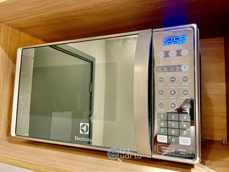 Apto com Varanda Em Intermares | 123Quarto