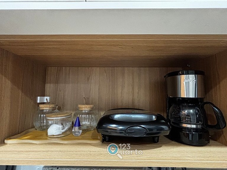 Apto Luxo Com Varanda Vista Mar | 123Quarto #BH207