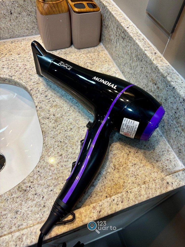 Apto Luxo Com Varanda Vista Mar | 123Quarto #BH207