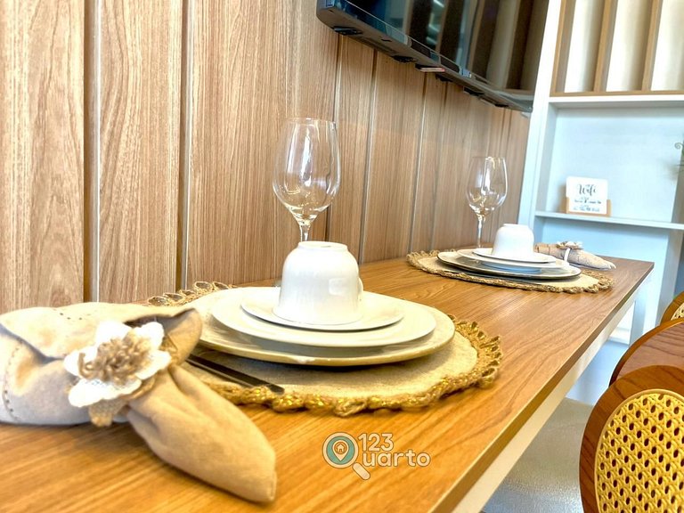 Apto Luxo Com Varanda Vista Mar | 123Quarto #BH207