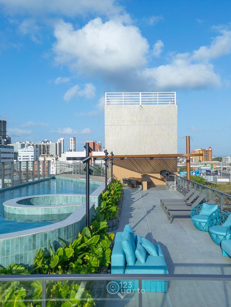 Apto Luxo | Vista Mar + Hidro Aquecida no Rooftop