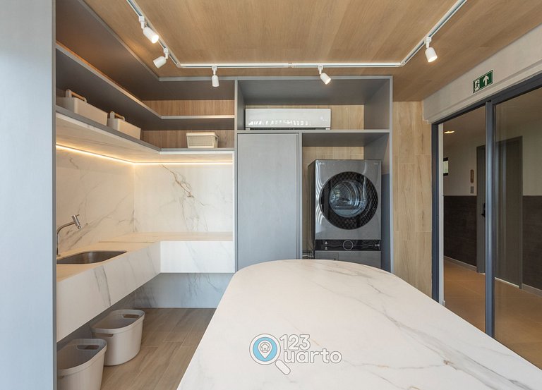 Apto Luxo | Vista Mar + Hidro Aquecida no Rooftop